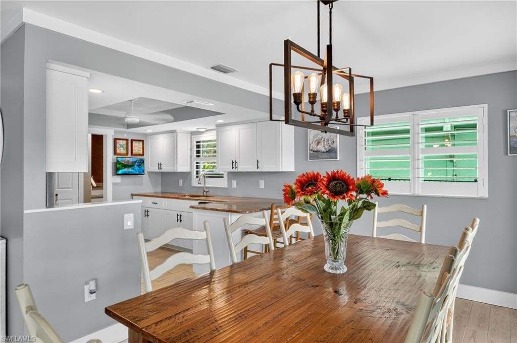 190 Tahiti CIR, NAPLES FL 34113-10