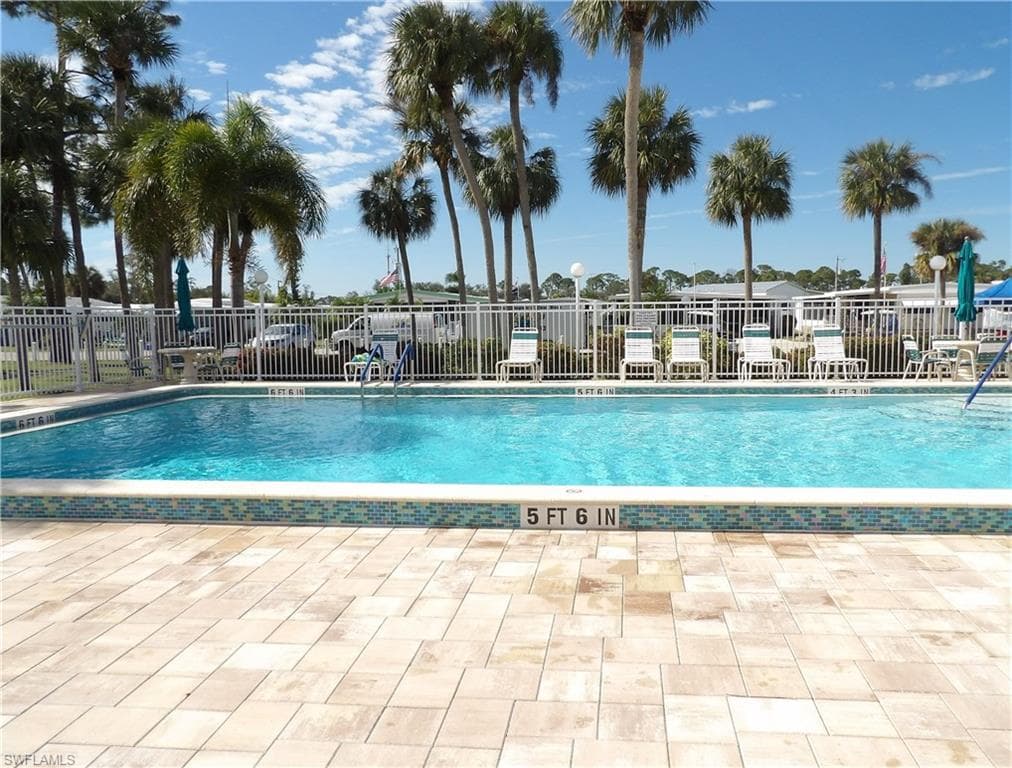 413 Timber LN N, NORTH FORT MYERS FL 33917-16