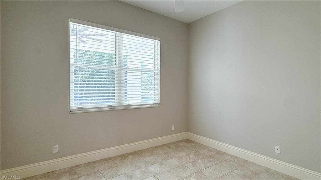 6184 WHITAKER RD, NAPLES FL 34112-46