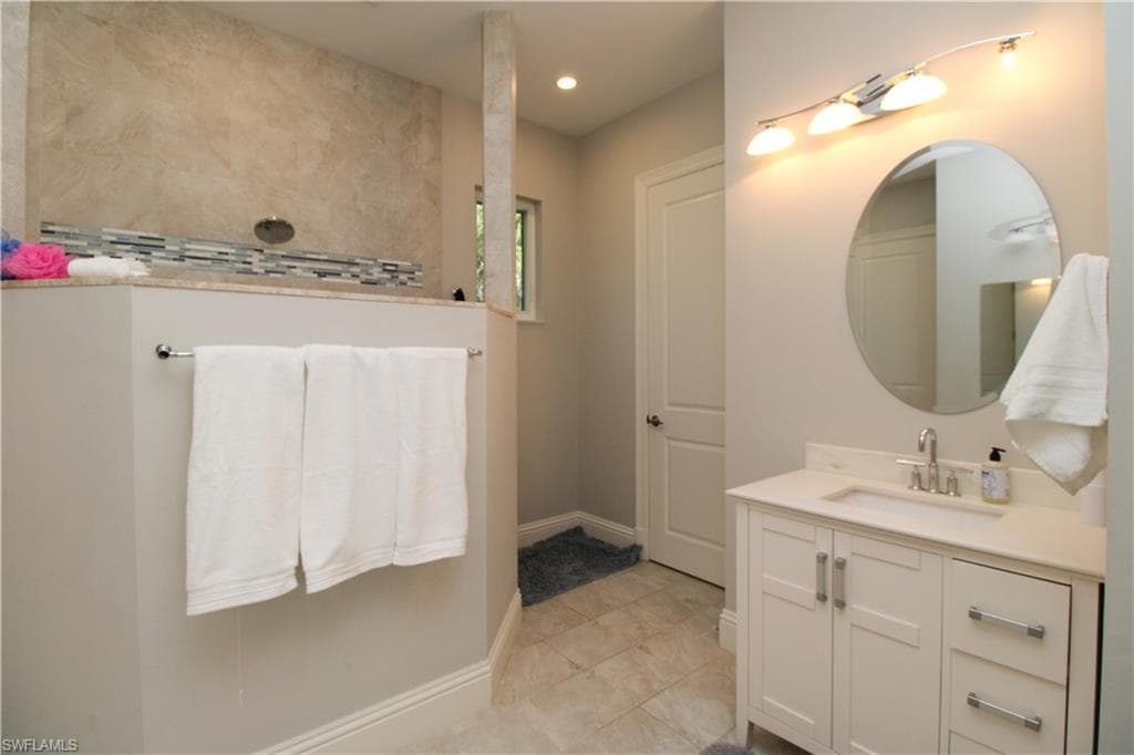 6184 WHITAKER RD, NAPLES FL 34112-14