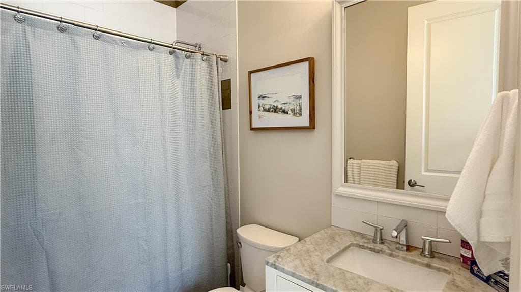6184 WHITAKER RD, NAPLES FL 34112-43