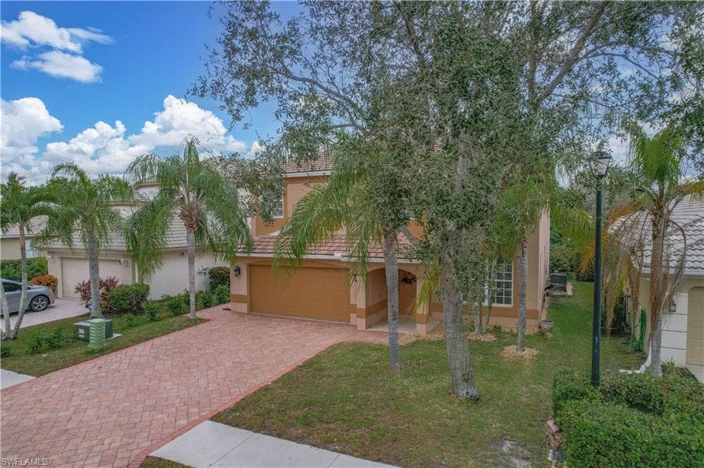 8271 Laurel Lakes WAY, NAPLES FL 34119-28