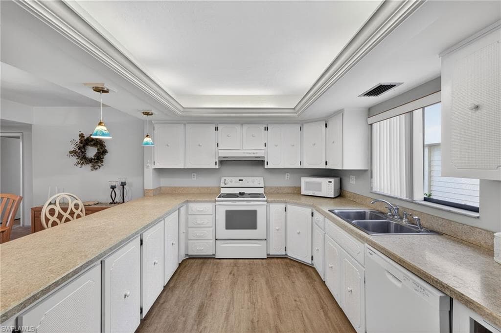 4570 Trawler CT # 102, FORT MYERS FL 33919-13