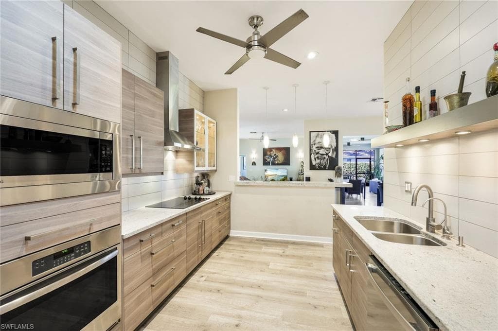 11481 Kestrel CT, NAPLES FL 34119-10