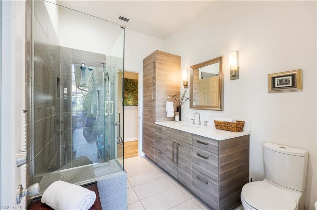 11481 Kestrel CT, NAPLES FL 34119-18