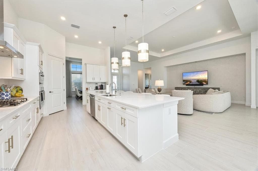 17244 Blue Sapphire DR, FORT MYERS FL 33913-8