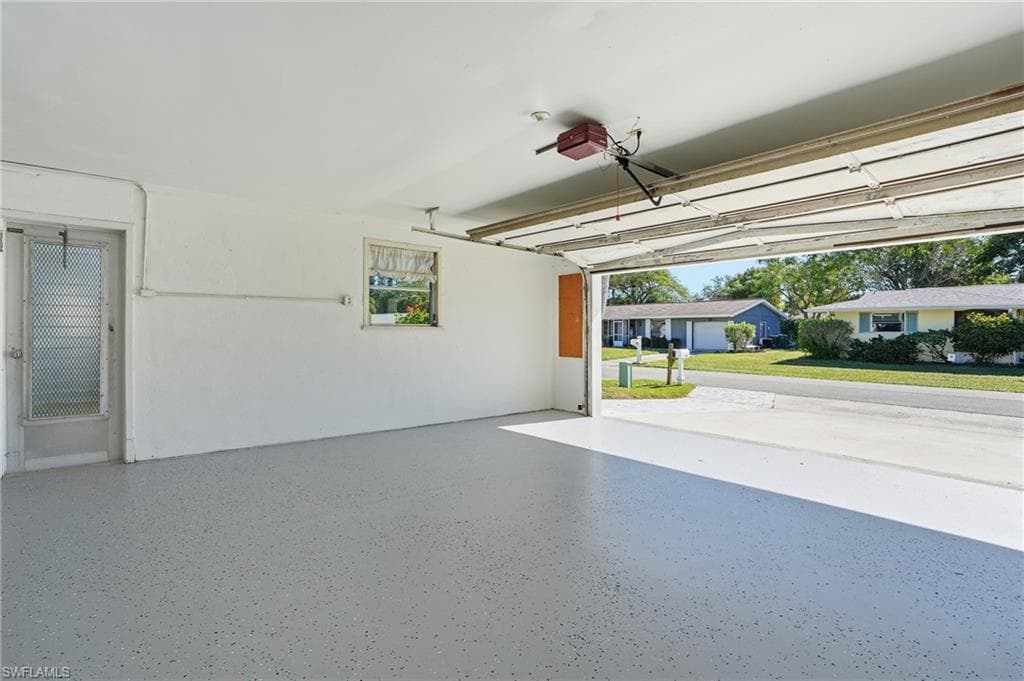 30 Maui CIR # 30, NAPLES FL 34112-44