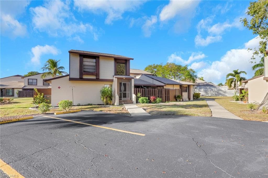 646 SE 12th CT # 17, CAPE CORAL FL 33990-25