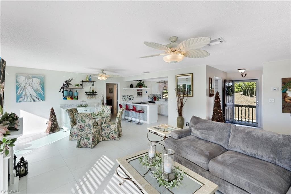 4251 Island CIR # 3, FORT MYERS FL 33919-3