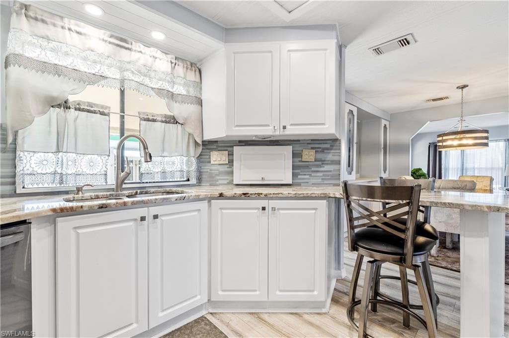 16042 Citron WAY, NORTH FORT MYERS FL 33903-1