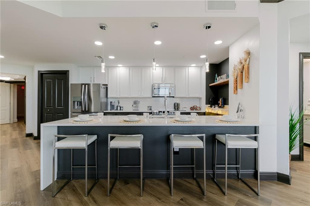 5781 Cape Harbour DR # 607, CAPE CORAL FL 33914-12