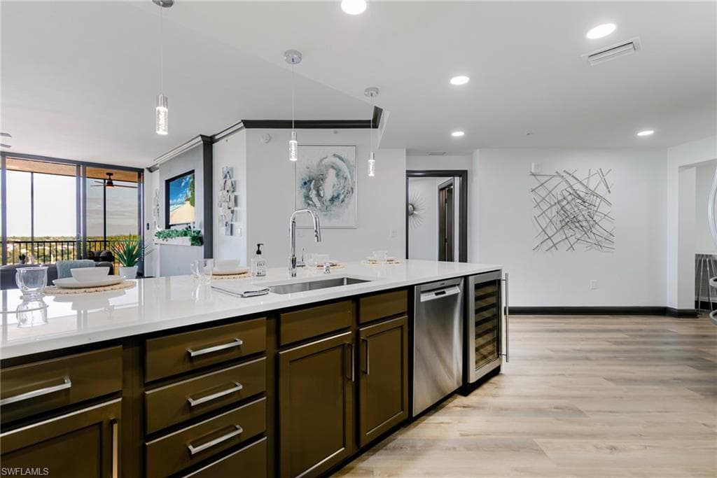 5781 Cape Harbour DR # 607, CAPE CORAL FL 33914-6