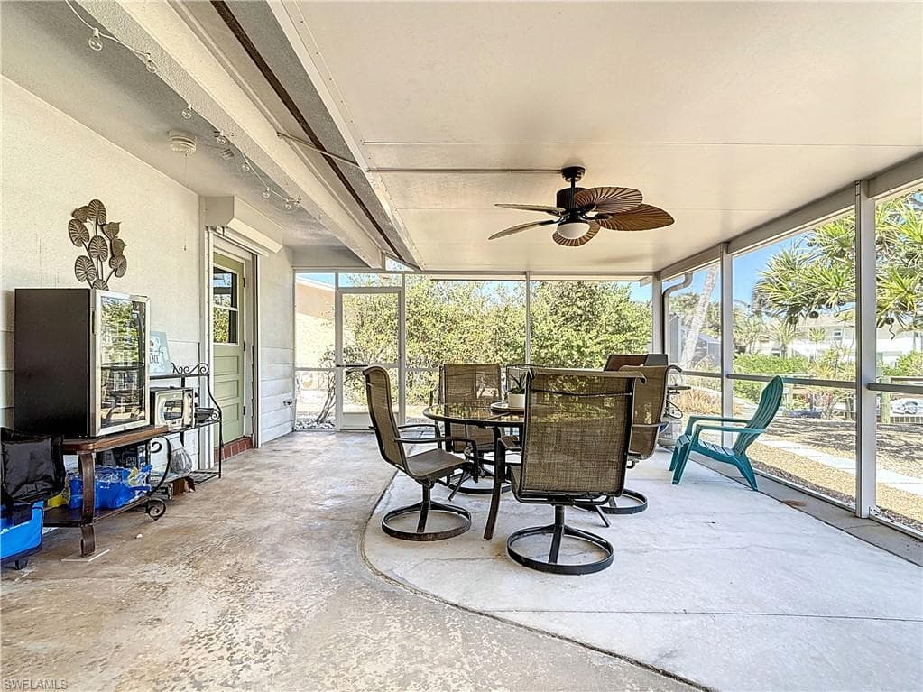 11481 Rebecca CIR, FORT MYERS BEACH FL 33931-37