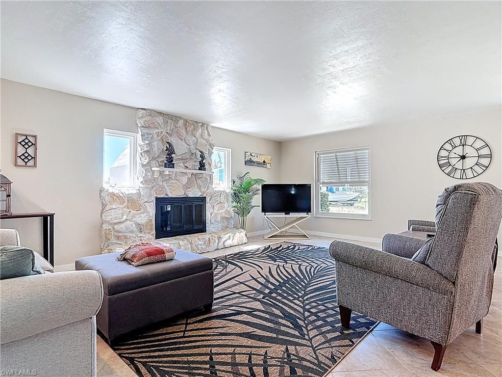 11481 Rebecca CIR, FORT MYERS BEACH FL 33931-13