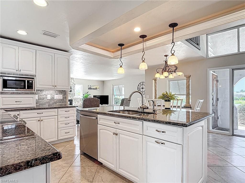 11481 Rebecca CIR, FORT MYERS BEACH FL 33931-10