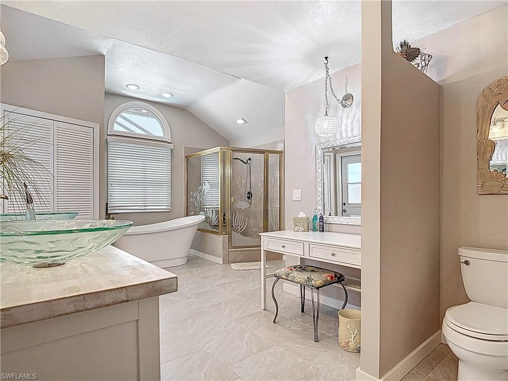 11481 Rebecca CIR, FORT MYERS BEACH FL 33931-20