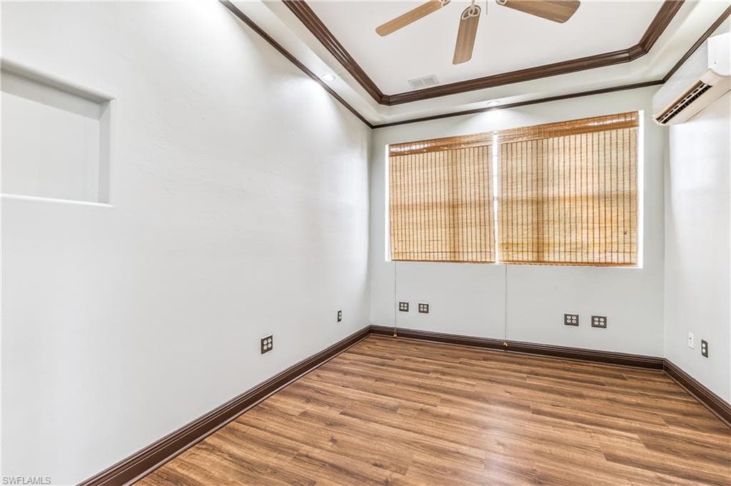 1358 Hopedale DR, FORT MYERS FL 33919-22