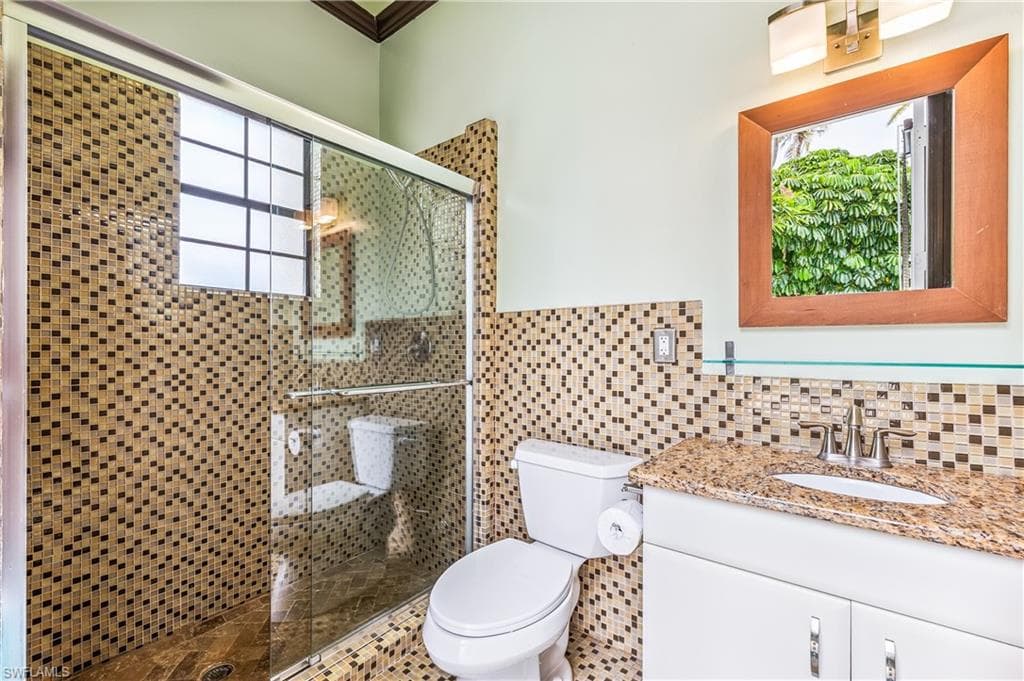 1358 Hopedale DR, FORT MYERS FL 33919-21