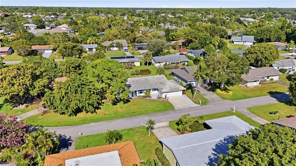 30 Maui CIR # 30, NAPLES FL 34112-4