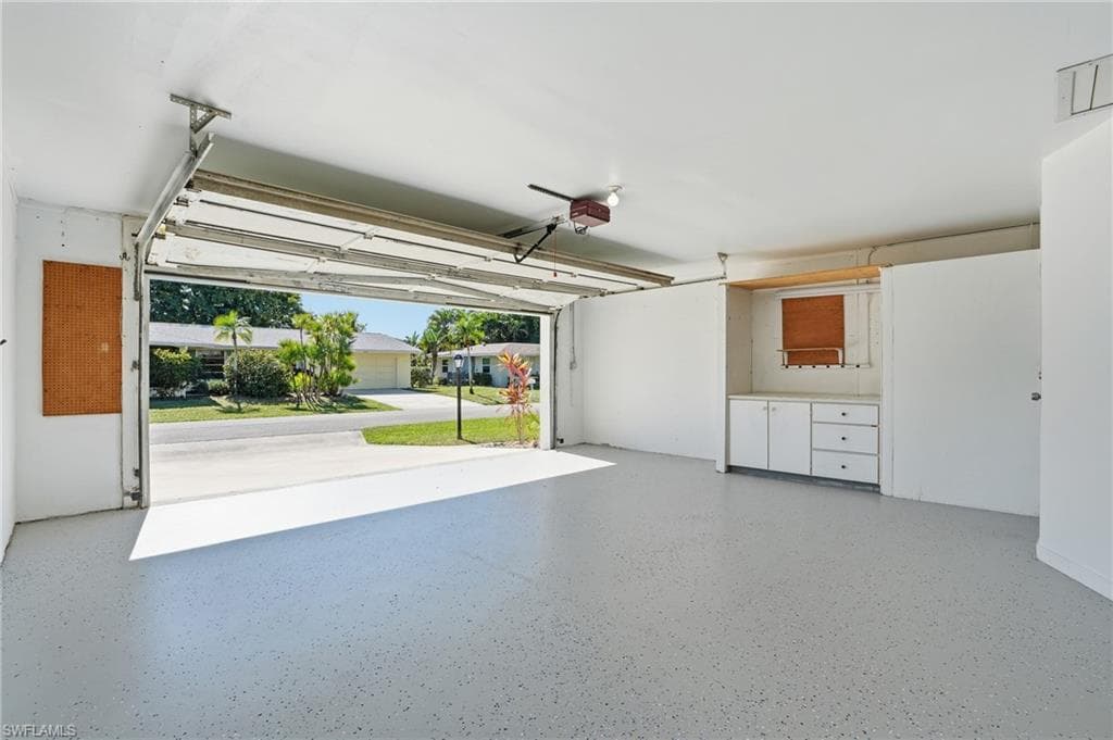 30 Maui CIR # 30, NAPLES FL 34112-43