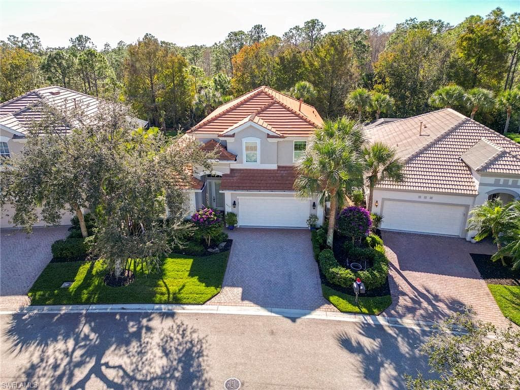 9077 Falling Leaf DR, ESTERO FL 34135-1