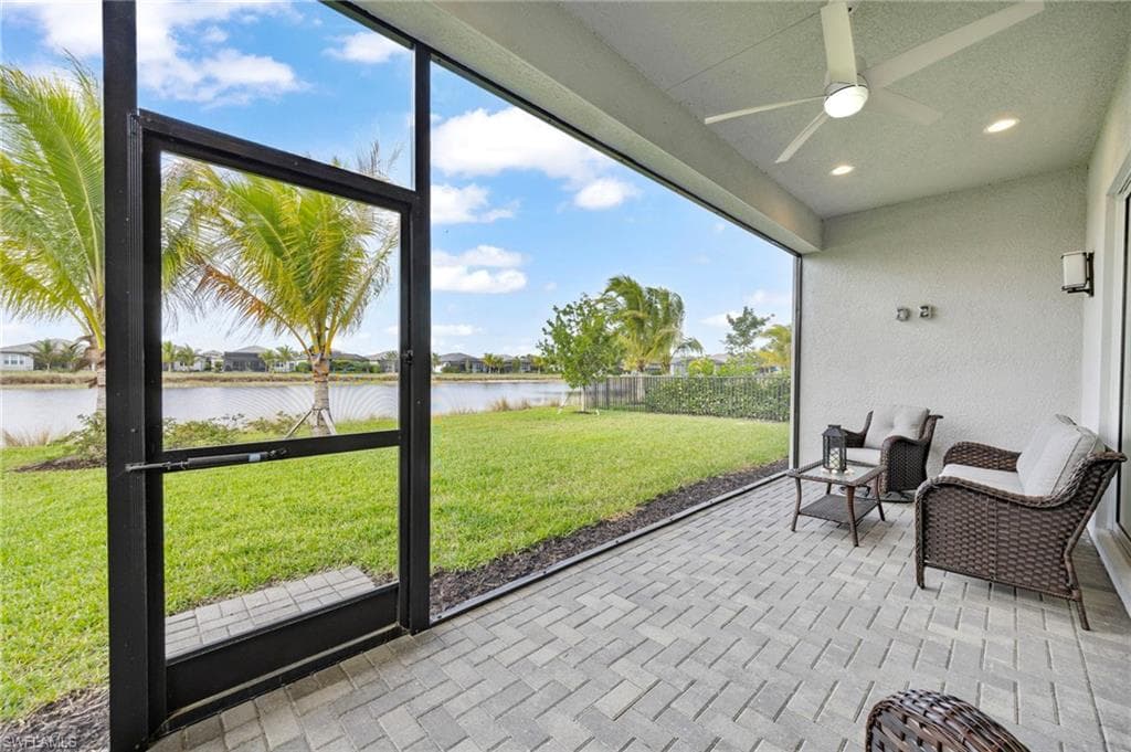 12418 Dahlia CT, NAPLES FL 34120-26