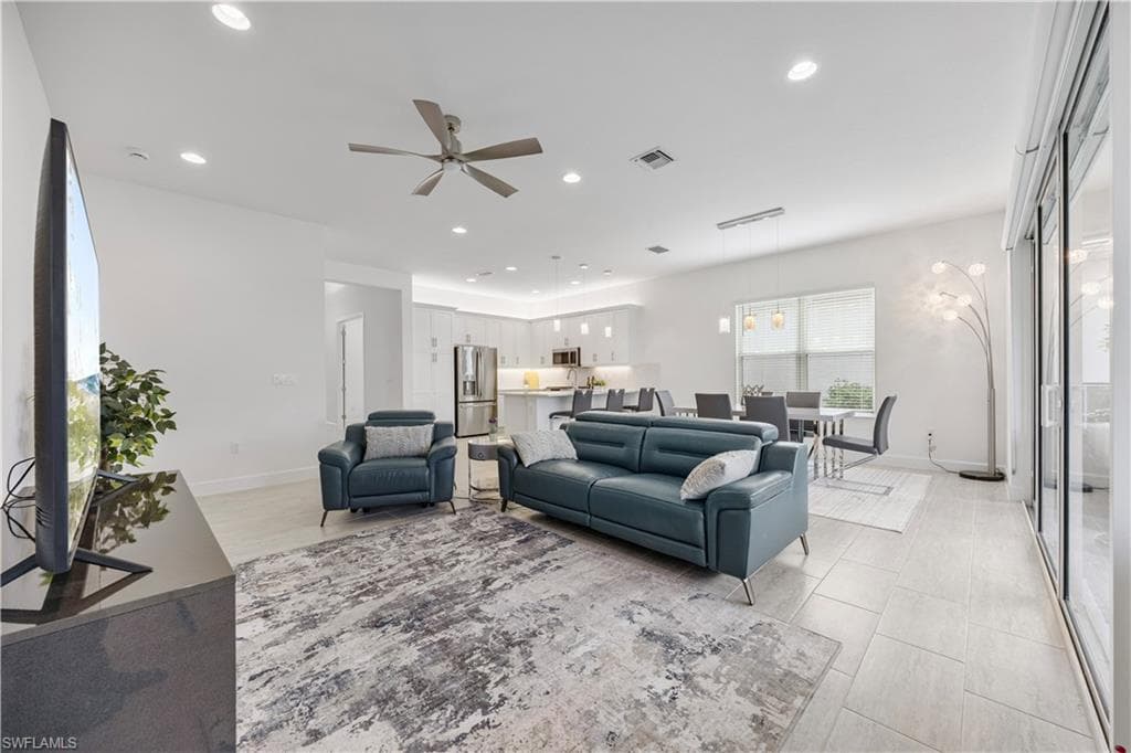 12418 Dahlia CT, NAPLES FL 34120-12