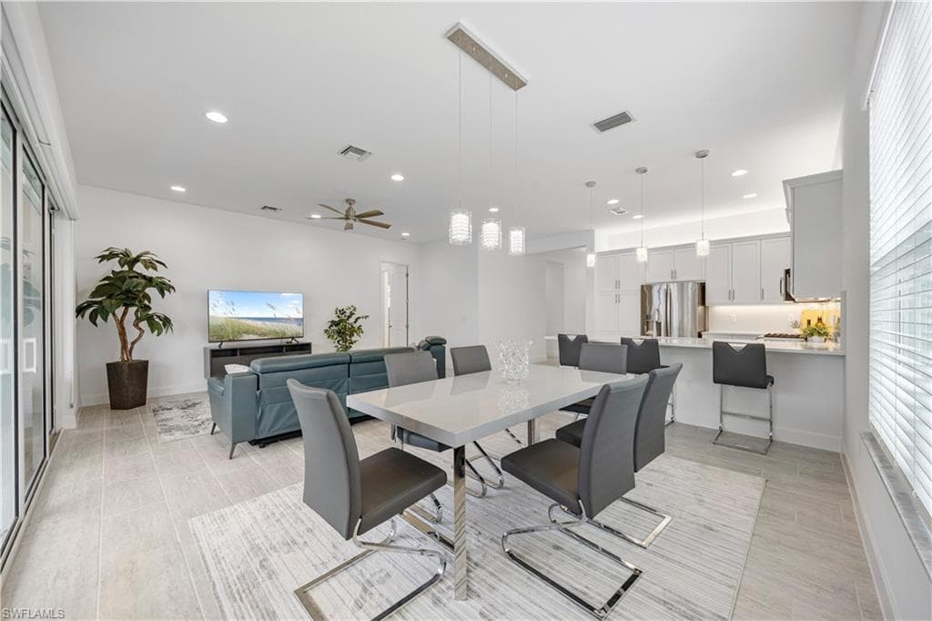12418 Dahlia CT, NAPLES FL 34120-11