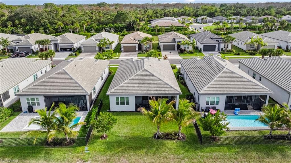 12418 Dahlia CT, NAPLES FL 34120-28