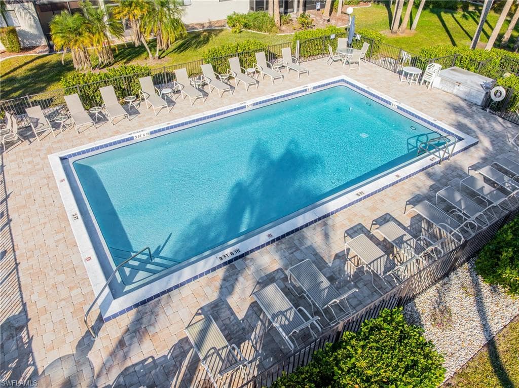 1220 Hall RD # 403, NORTH FORT MYERS FL 33903-31