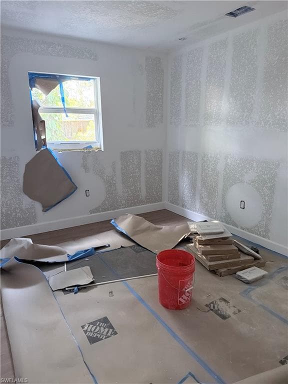 3000 Poinciana DR, NAPLES FL 34105-12