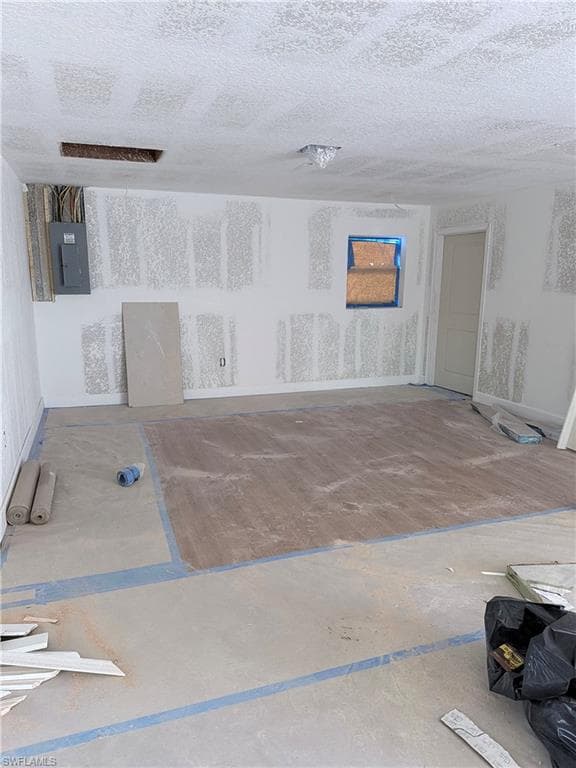 3000 Poinciana DR, NAPLES FL 34105-2