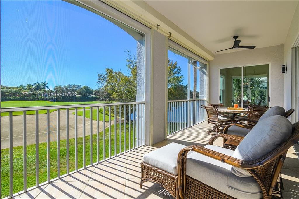 9261 Indigo Isle CT # 202, ESTERO FL 34135-42