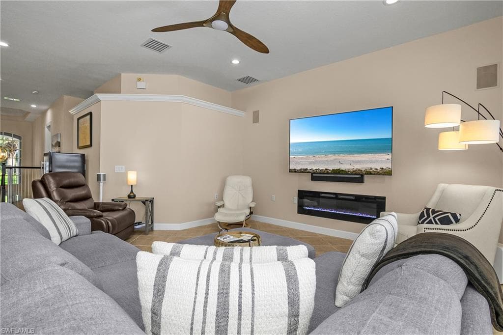 9261 Indigo Isle CT # 202, ESTERO FL 34135-13