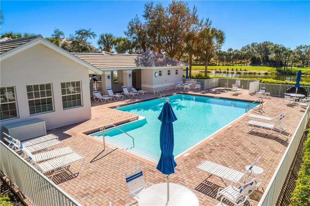 9261 Indigo Isle CT # 202, ESTERO FL 34135-44