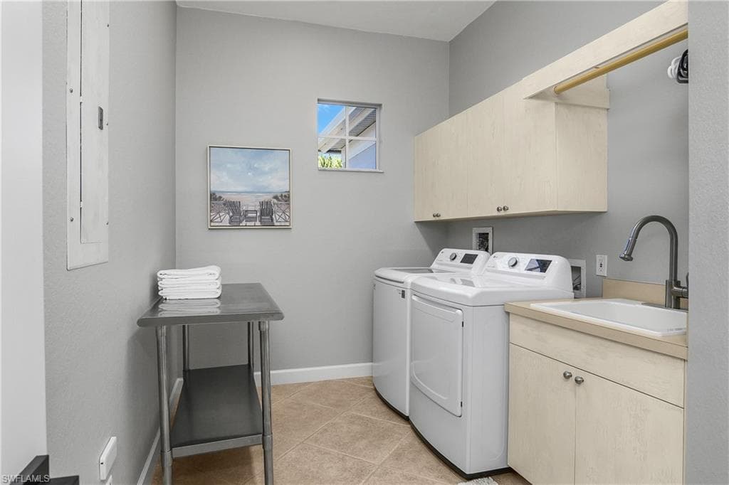 9261 Indigo Isle CT # 202, ESTERO FL 34135-38