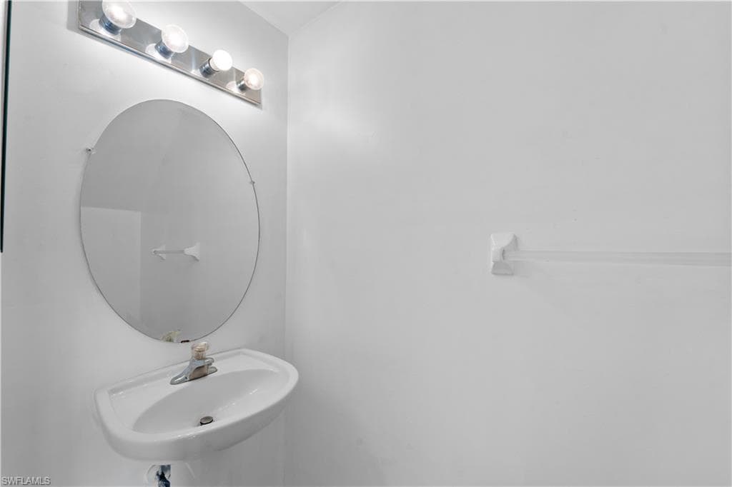 3646 Pine Oak CIR # 105, FORT MYERS FL 33916-8