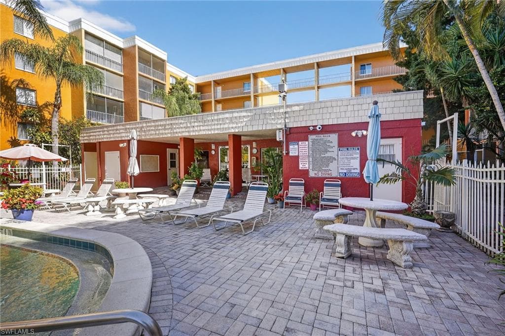 2366 E Mall DR # 215, FORT MYERS FL 33901-23