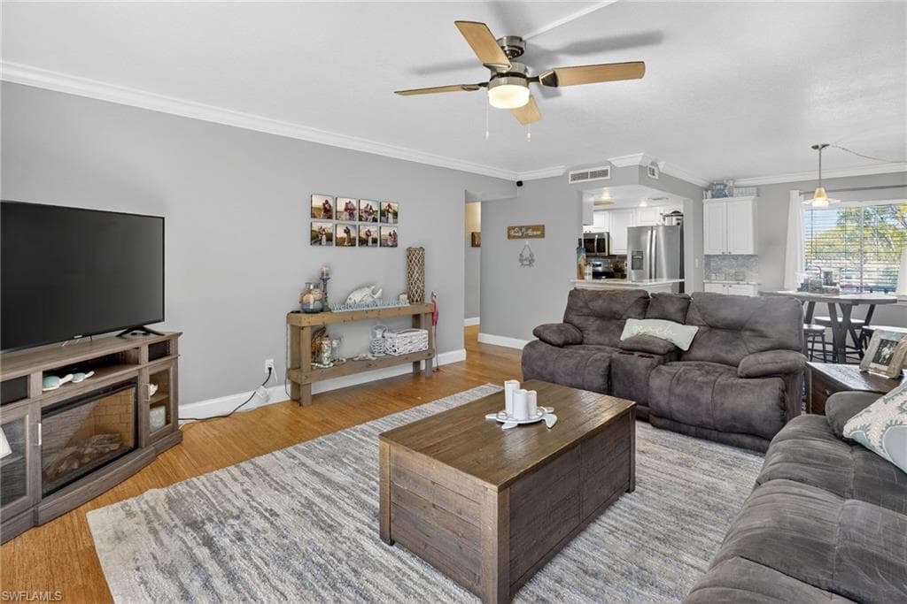 2366 E Mall DR # 215, FORT MYERS FL 33901-9