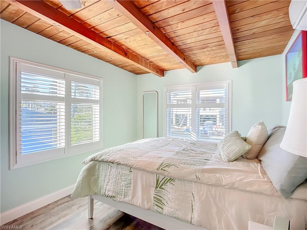 447 Palermo CIR, FORT MYERS BEACH FL 33931-19