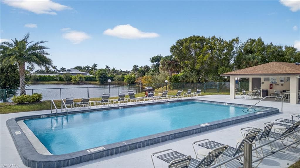 13134 Feather Sound DR # 401, FORT MYERS FL 33919-18