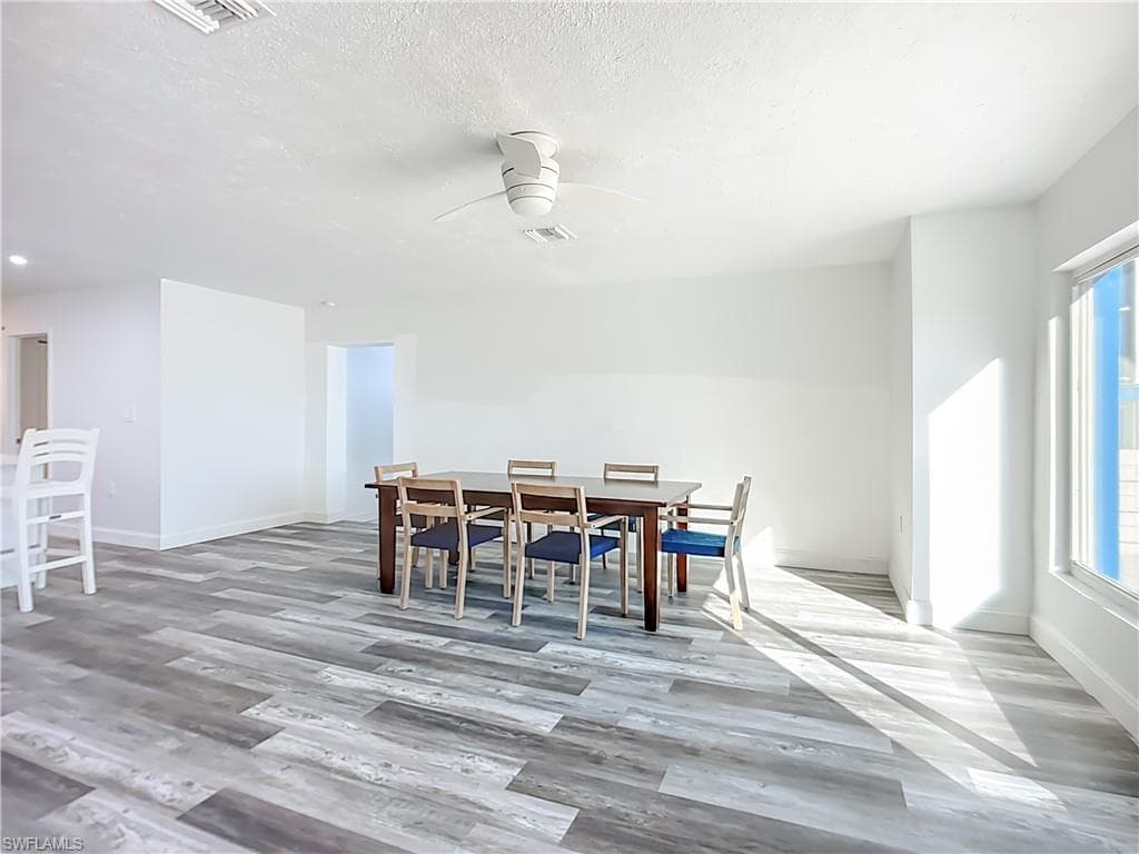 453 Palermo CIR, FORT MYERS BEACH FL 33931-8