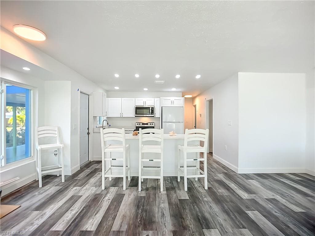 453 Palermo CIR, FORT MYERS BEACH FL 33931-9