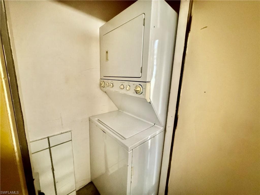 2133 Golfside Village DR, LEHIGH ACRES FL 33936-18