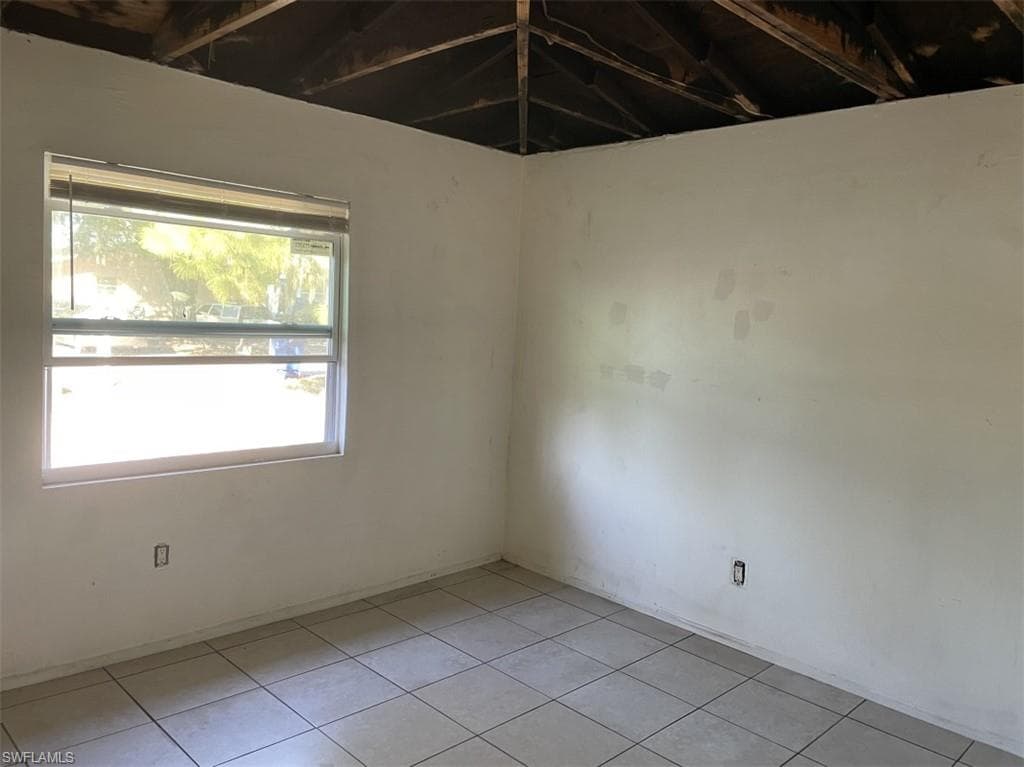 5637-5639 Fifth AVE, FORT MYERS FL 33907-4