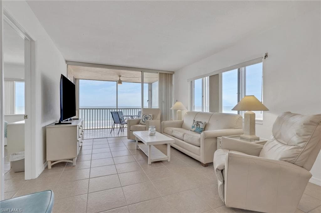 26340 Hickory BLVD # 302, BONITA SPRINGS FL 34134-2