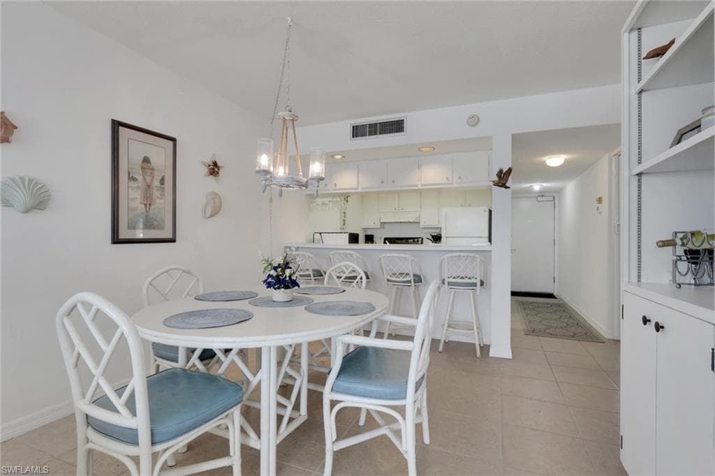 26340 Hickory BLVD # 302, BONITA SPRINGS FL 34134-7