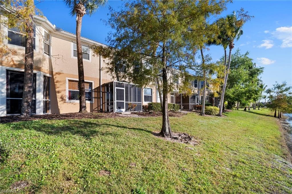 20000 Heatherstone WAY # 2, ESTERO FL 33928-18