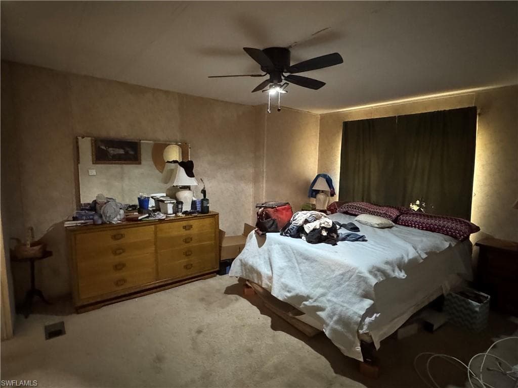 234 Lamplighter LN, NORTH FORT MYERS FL 33917-18