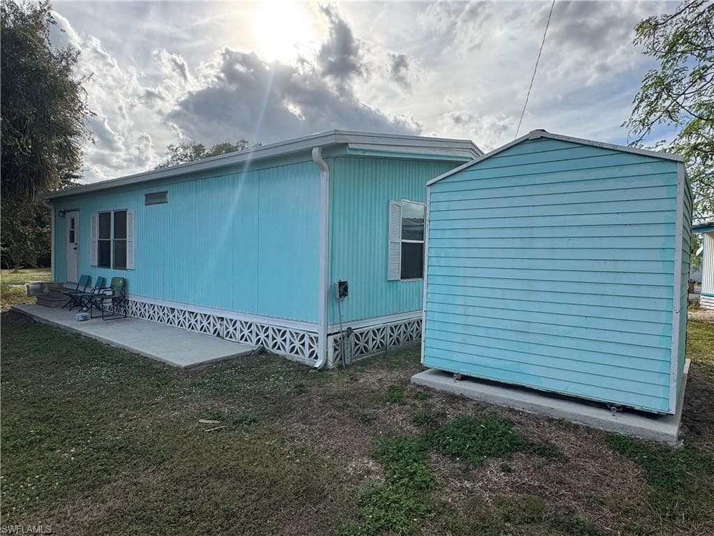 234 Lamplighter LN, NORTH FORT MYERS FL 33917-3